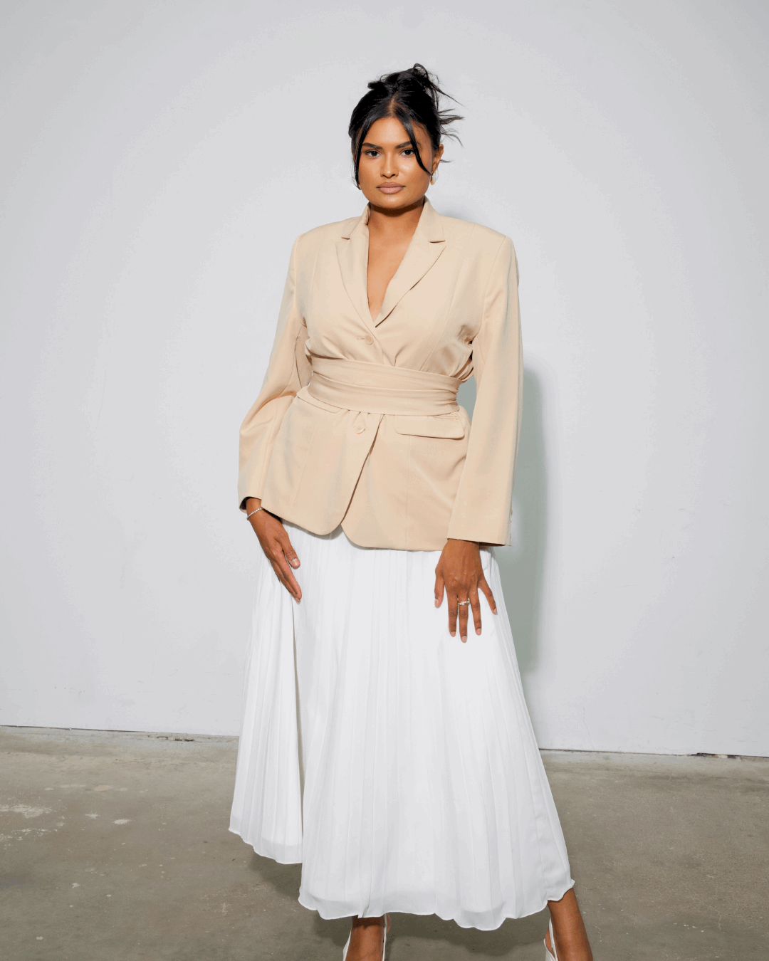 The Zahra White Tailored Skirt
