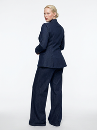 The Layla Blazer — Mia, shot 4