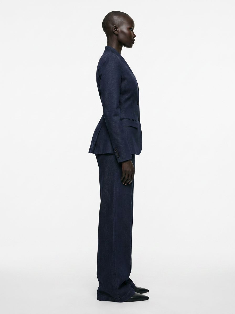 The Layla Suit — Ayen, shot 3
