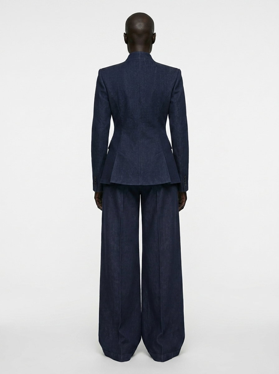 The Layla Suit — Ayen, shot 5