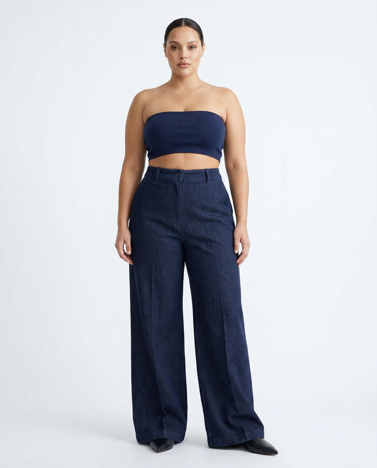 The Layla Trousers — Yara, shot 1