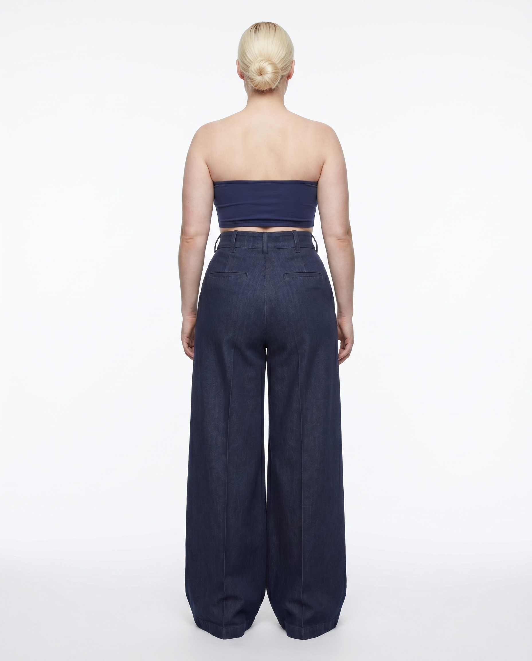 The Layla Trousers — Mia, shot 5