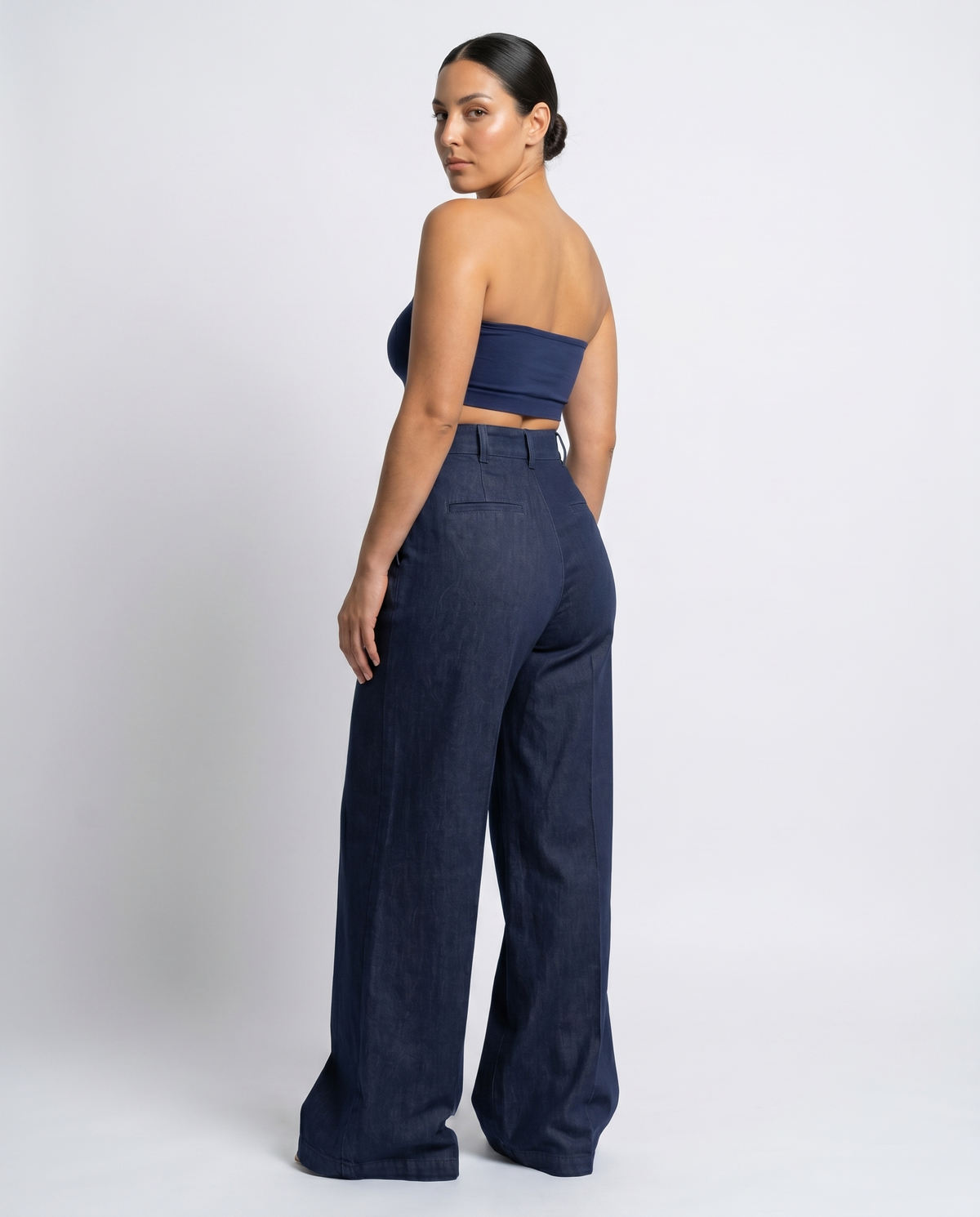 The Layla Trousers — Marwa, shot 4
