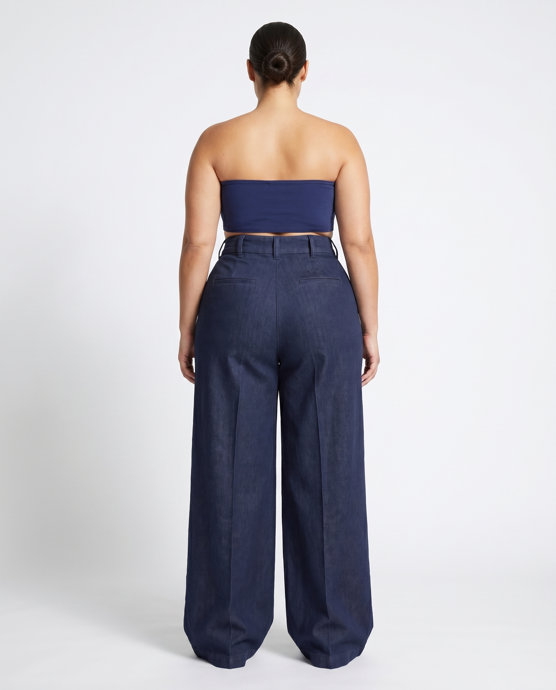 The Layla Trousers — Yara, shot 5