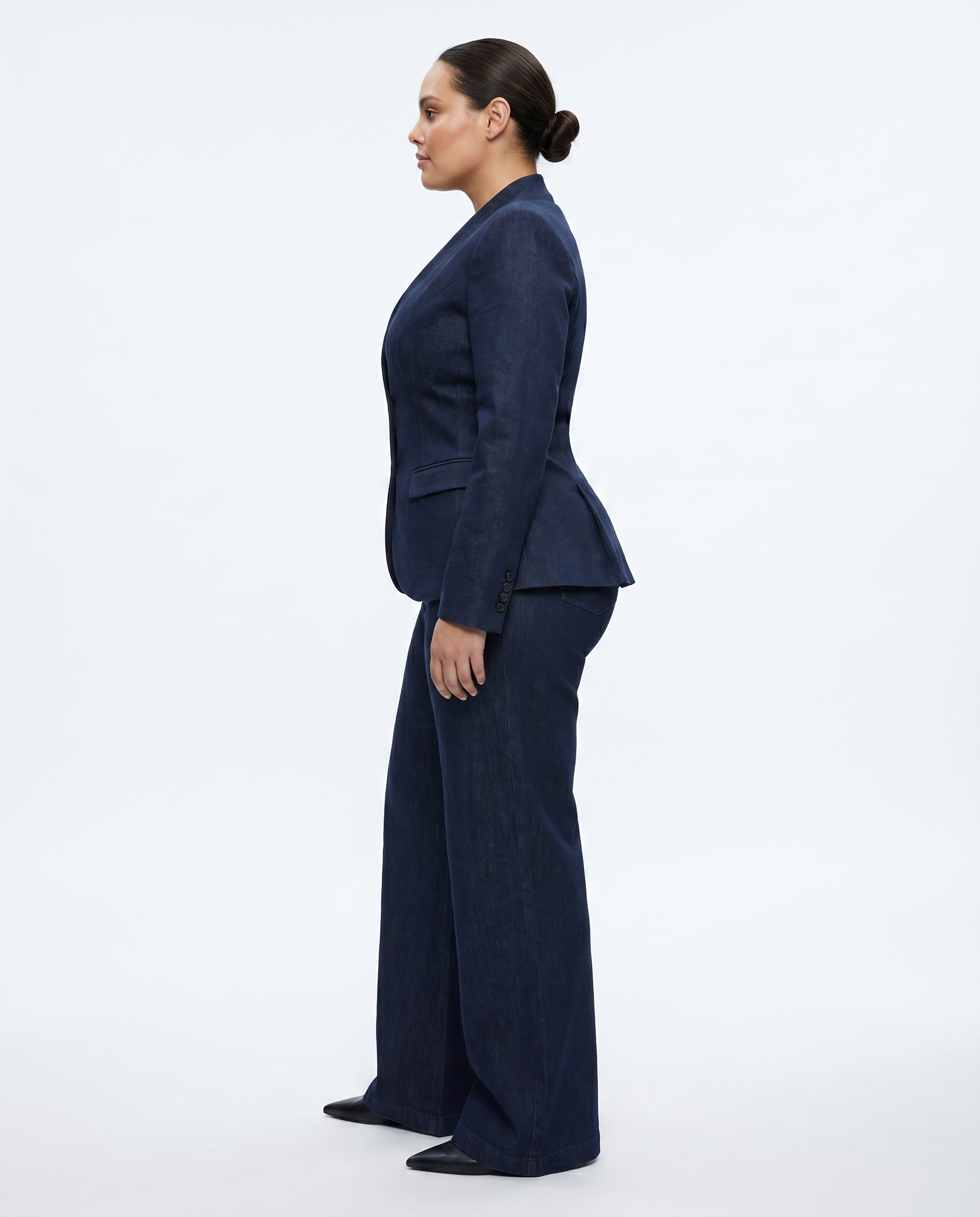 The Layla Blazer — Yara, shot 3