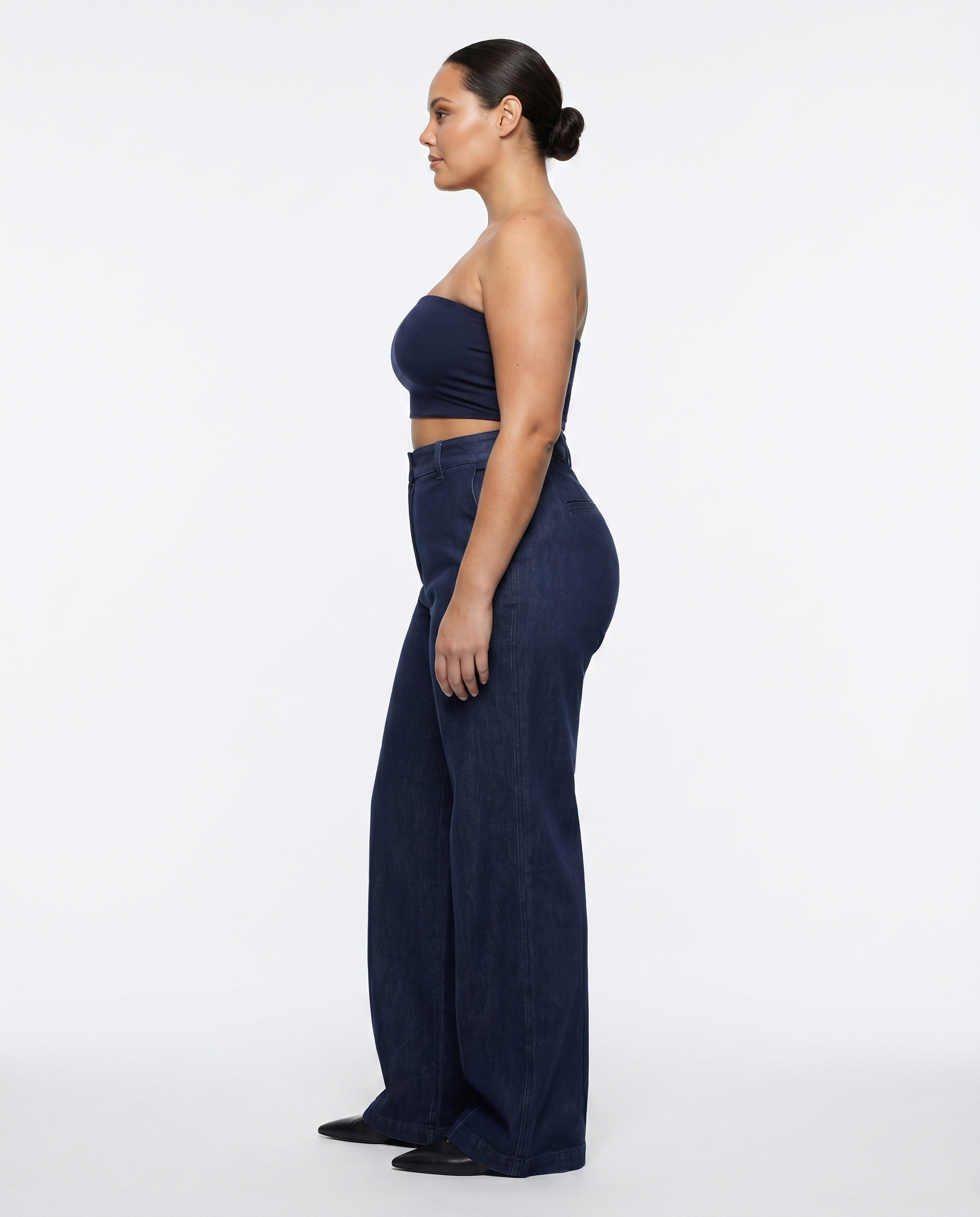 The Layla Trousers — Yara, shot 3