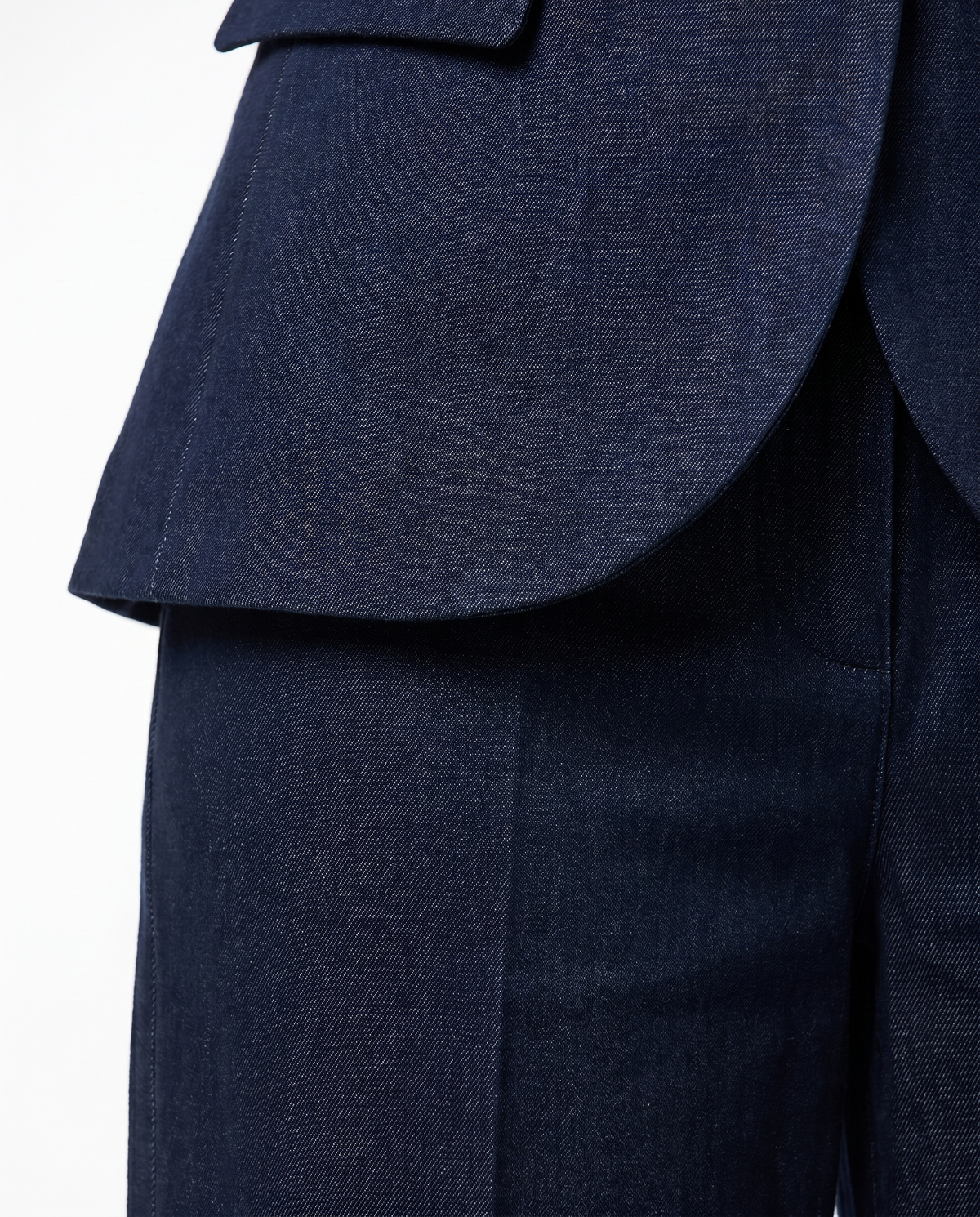 The Layla Suit — Ayen, shot 6