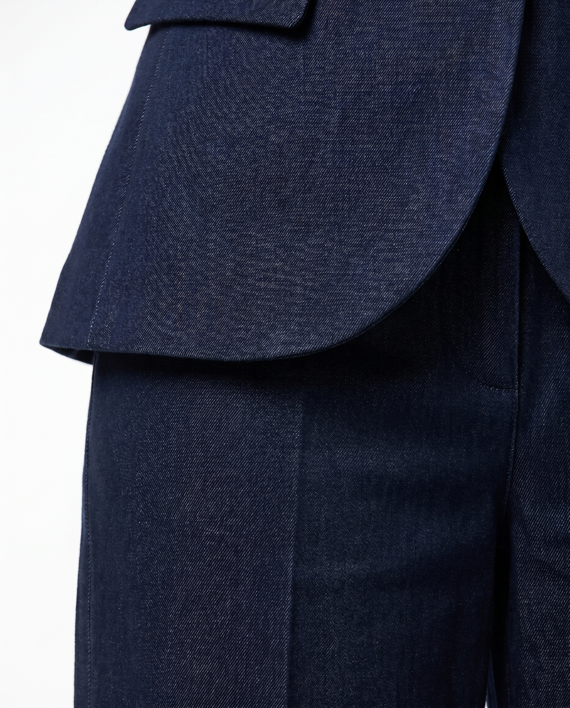 The Layla Suit — Ayen, shot 6