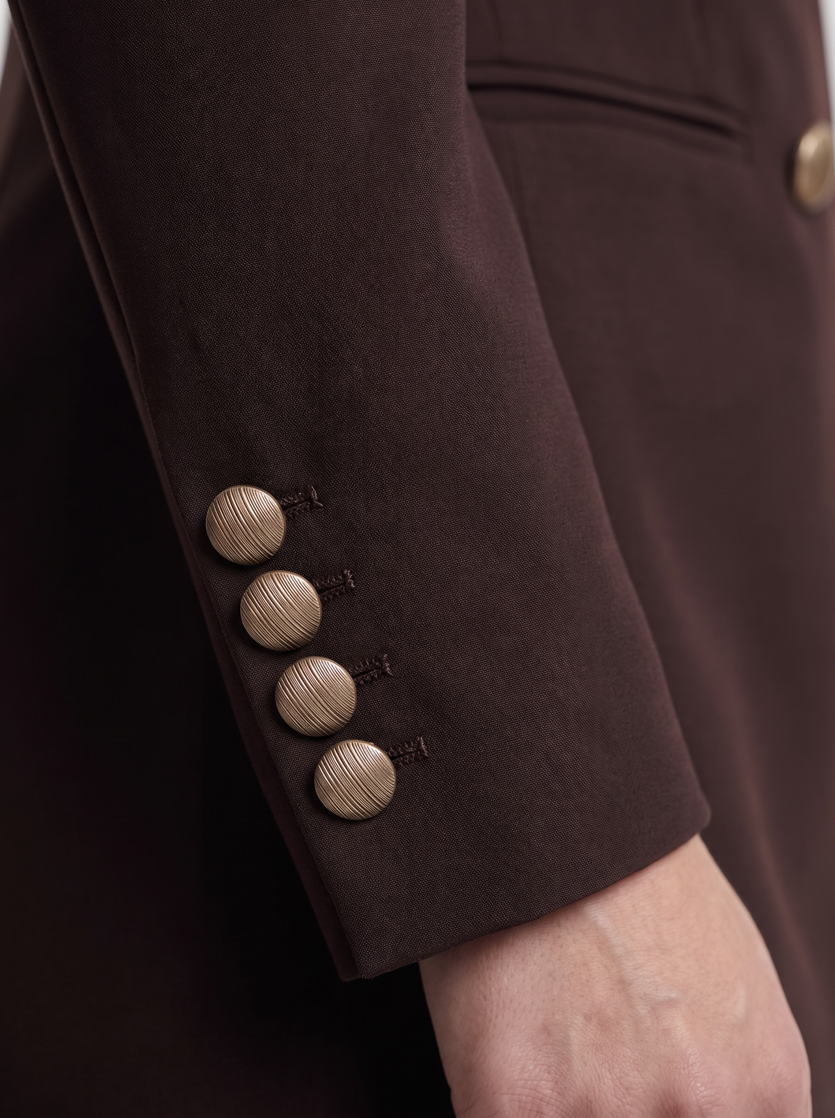 The Roksana Aureate Suit in Espresso
